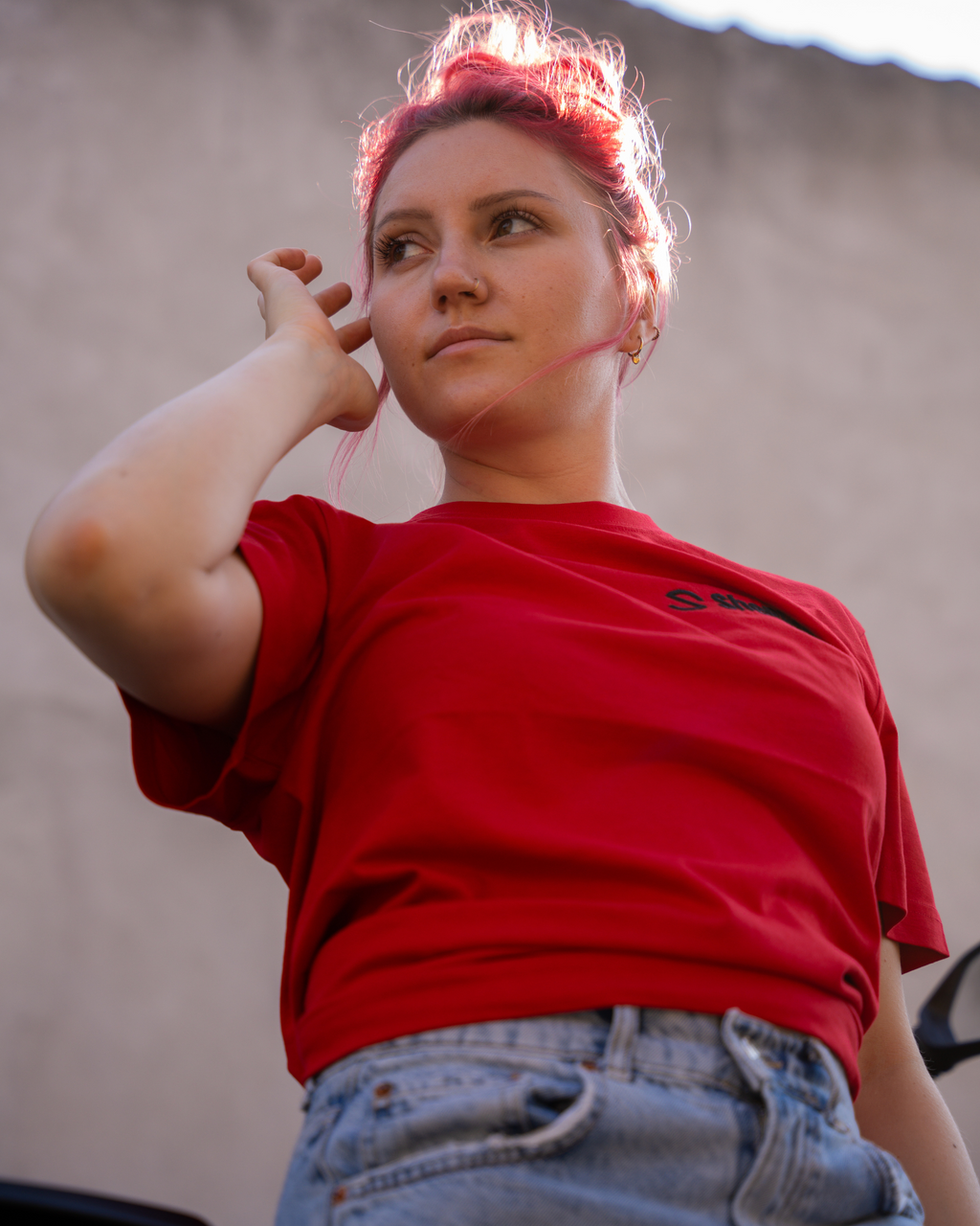 SheRidez Brand T-shirt – Rød (Logo Edition / Broderet Logo)
