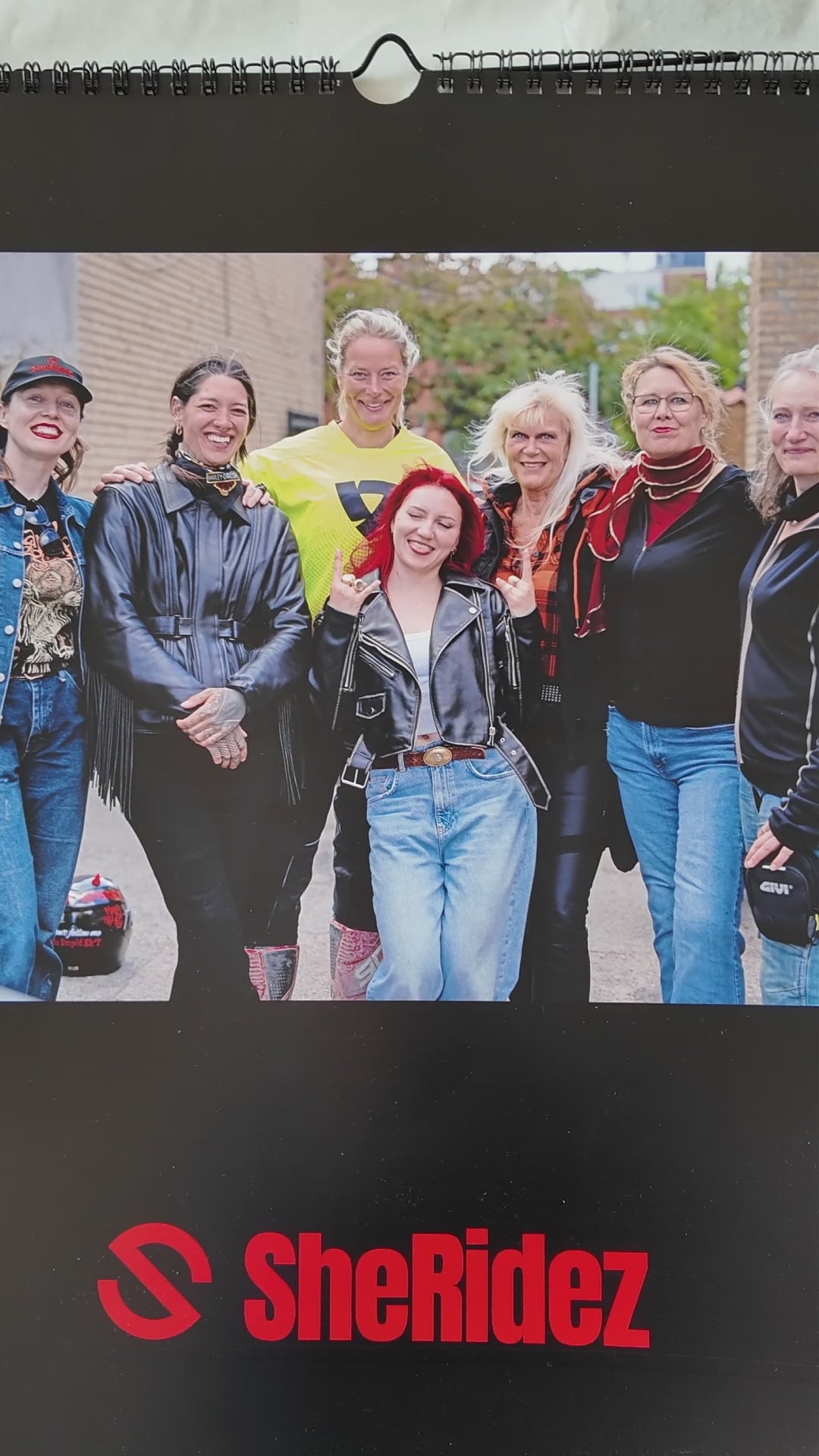 SheRidez Kalender 2026 – Kvinder på to hjul. Styrke med mening.